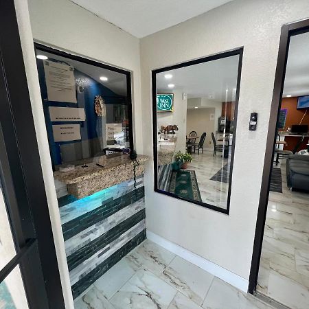 Key West Inn - Roanoke Bagian luar foto