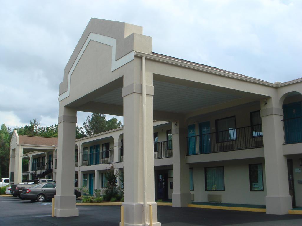 Key West Inn - Roanoke Ruang foto