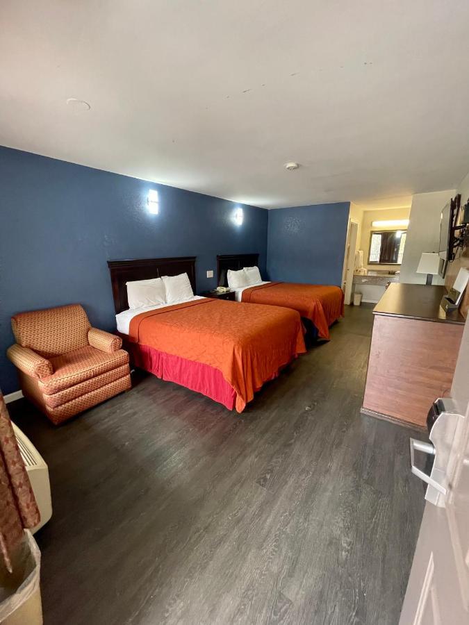 Key West Inn - Roanoke Bagian luar foto