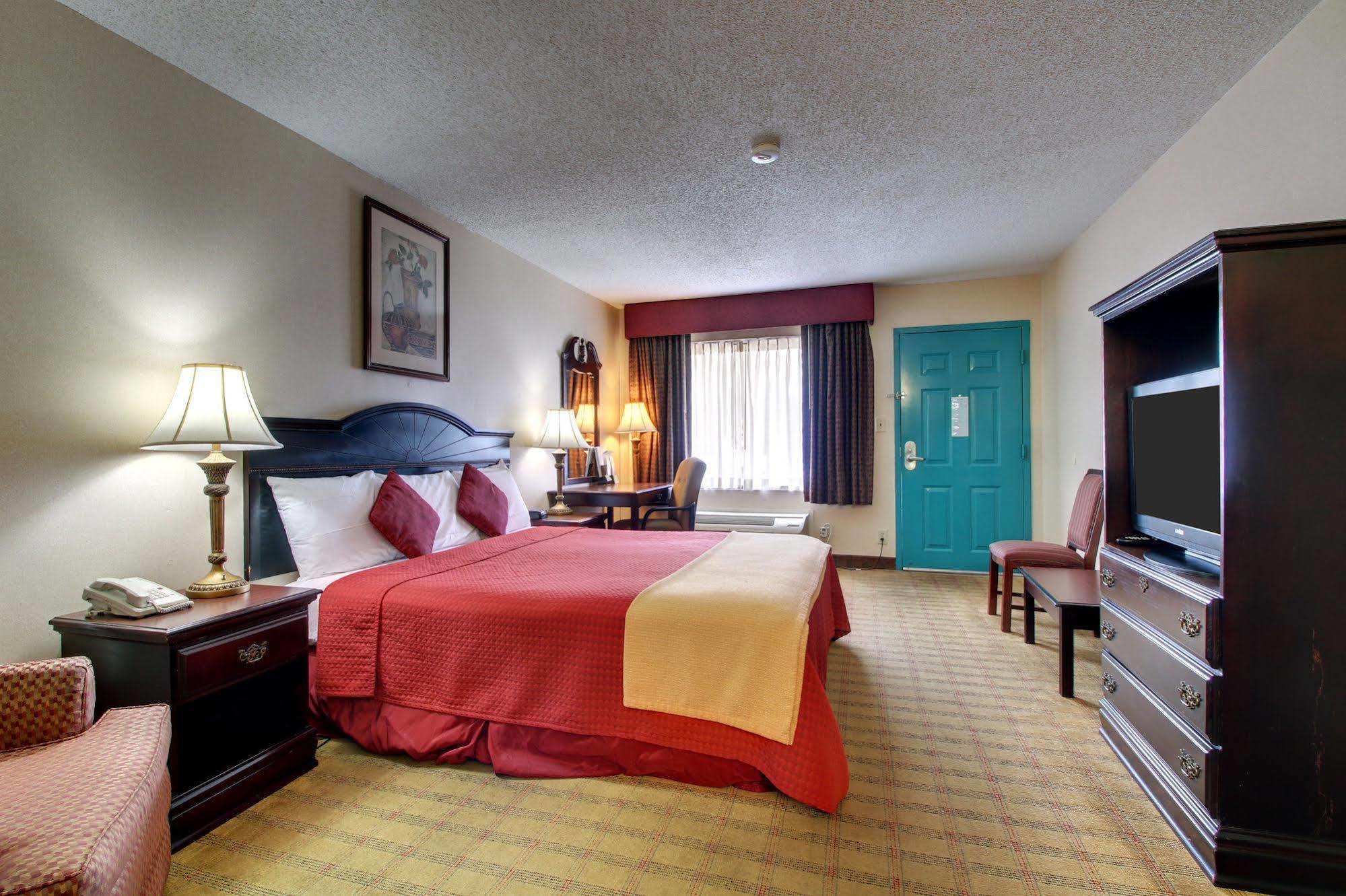 Key West Inn - Roanoke Bagian luar foto