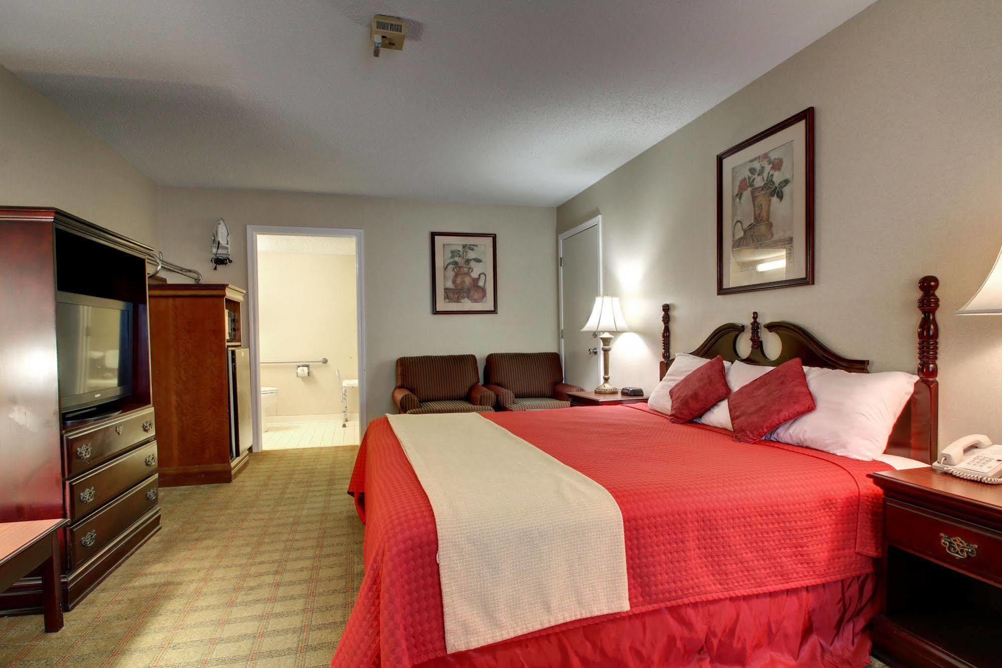 Key West Inn - Roanoke Bagian luar foto