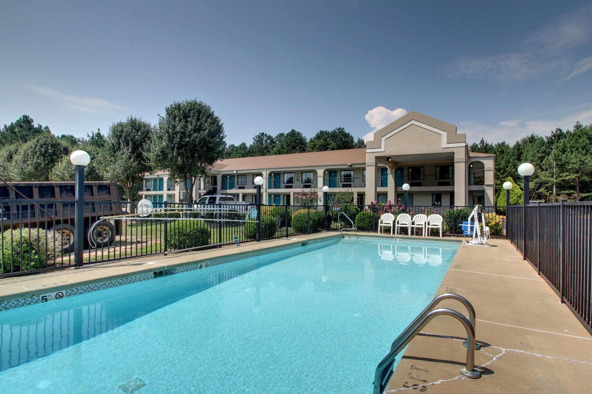 Key West Inn - Roanoke Bagian luar foto